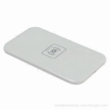 Wireless Charger with 700mAh Capacity